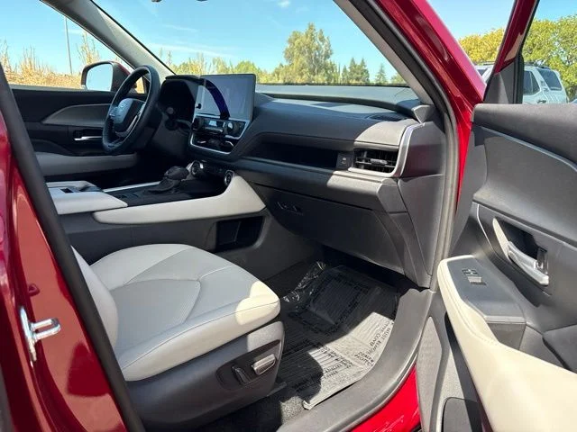 Used 2024 Red Toyota XLE image 12