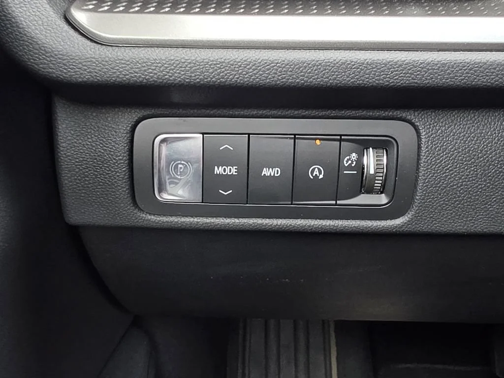 Used 2026 Sterling Gray Metallic Chevrolet LT image 28