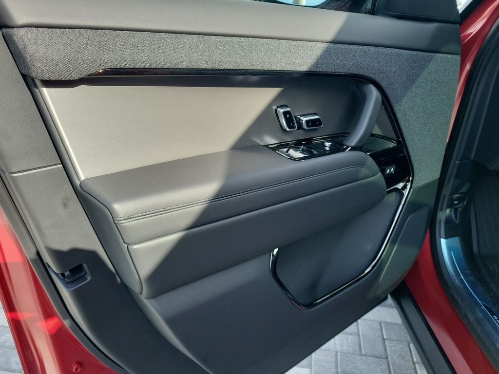 New 2027 Firenze Red Land Rover SE image 22