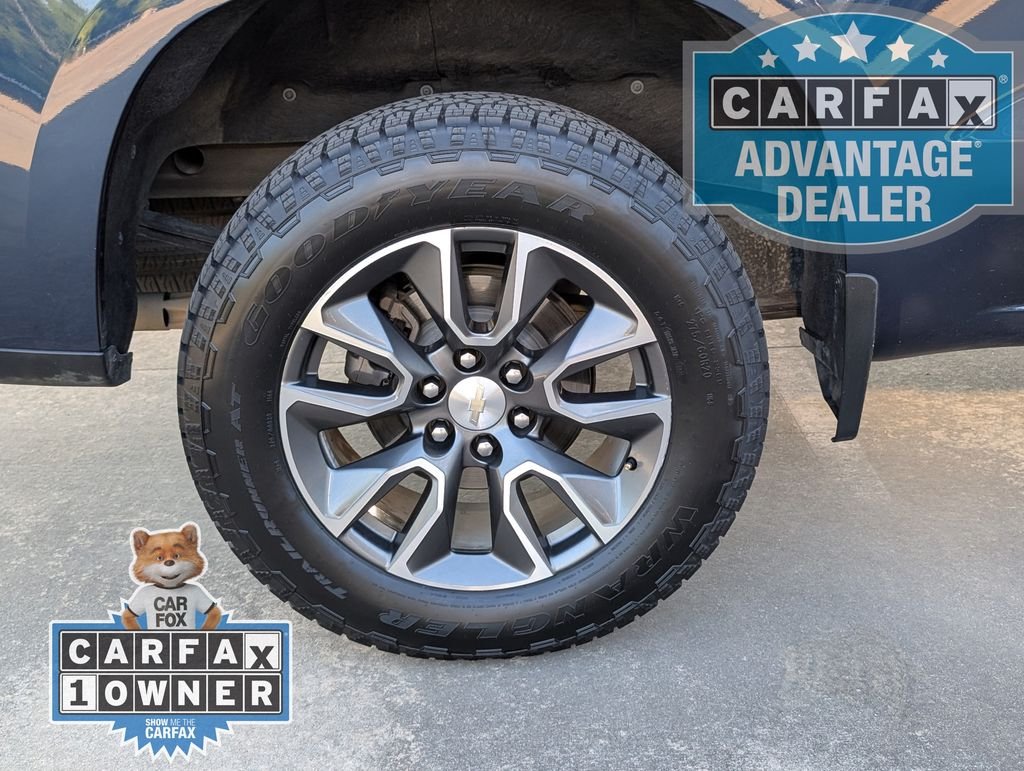 Used 2023 Blue Chevrolet LT image 4