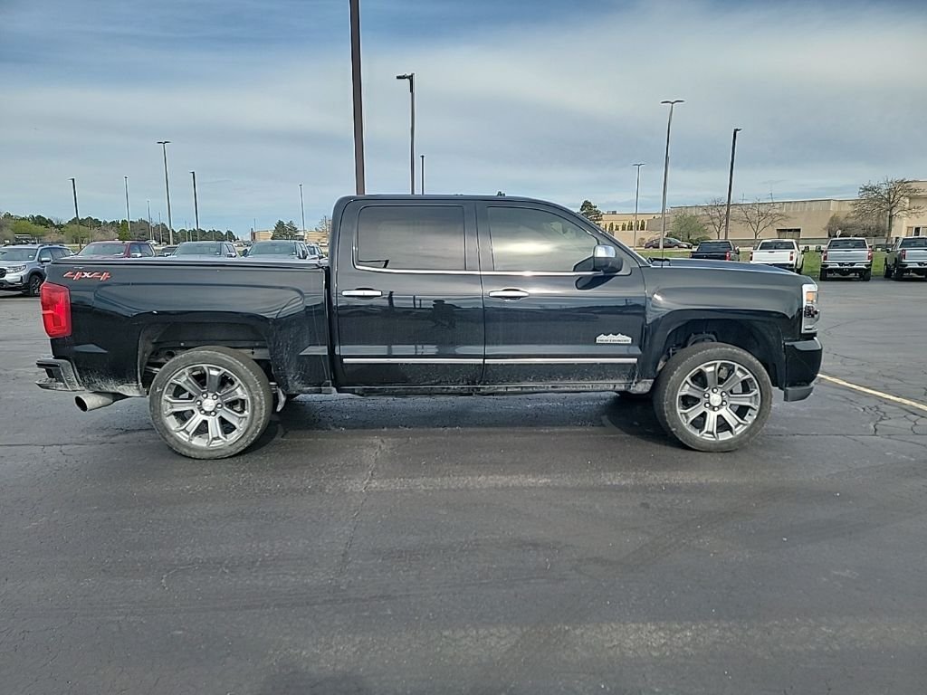 Used 2018 Black Chevrolet High Country image 5