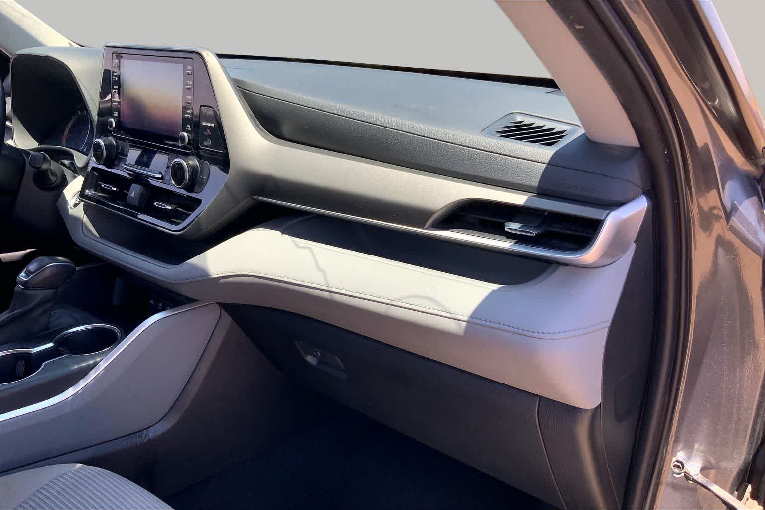 Used 2021 Magnetic Gray Metallic Toyota LE image 19