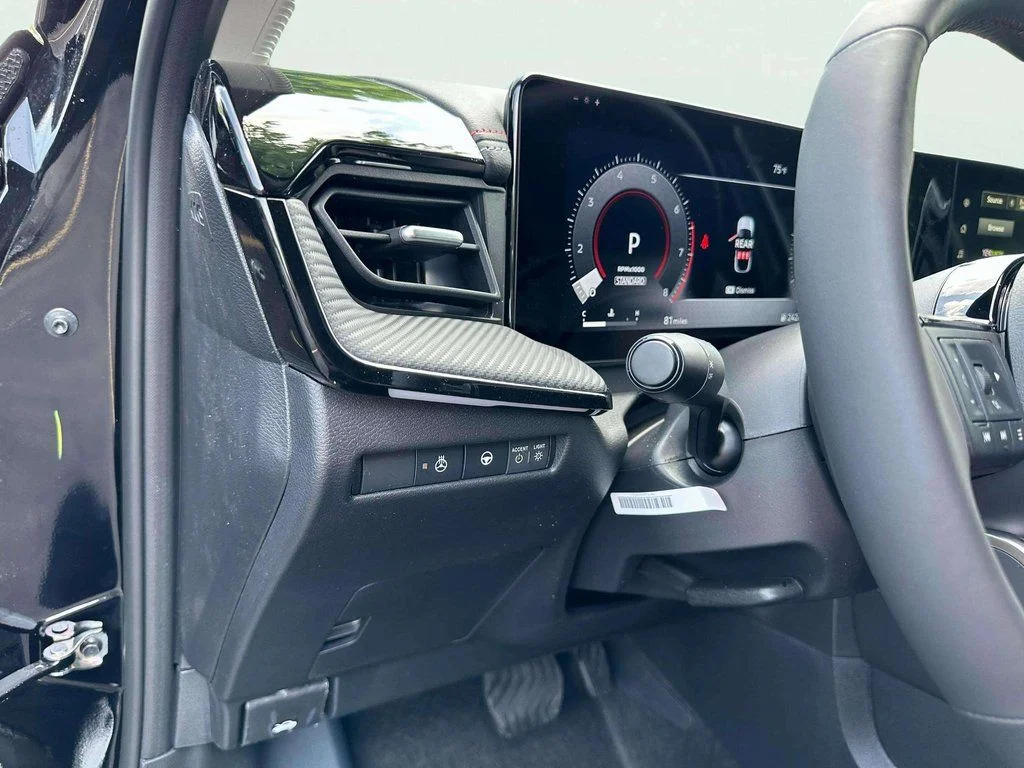 2025 Nissan Kicks SR AWD - Photo 29