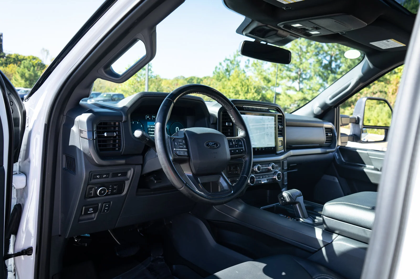 Used 2024 White Ford XLT image 13