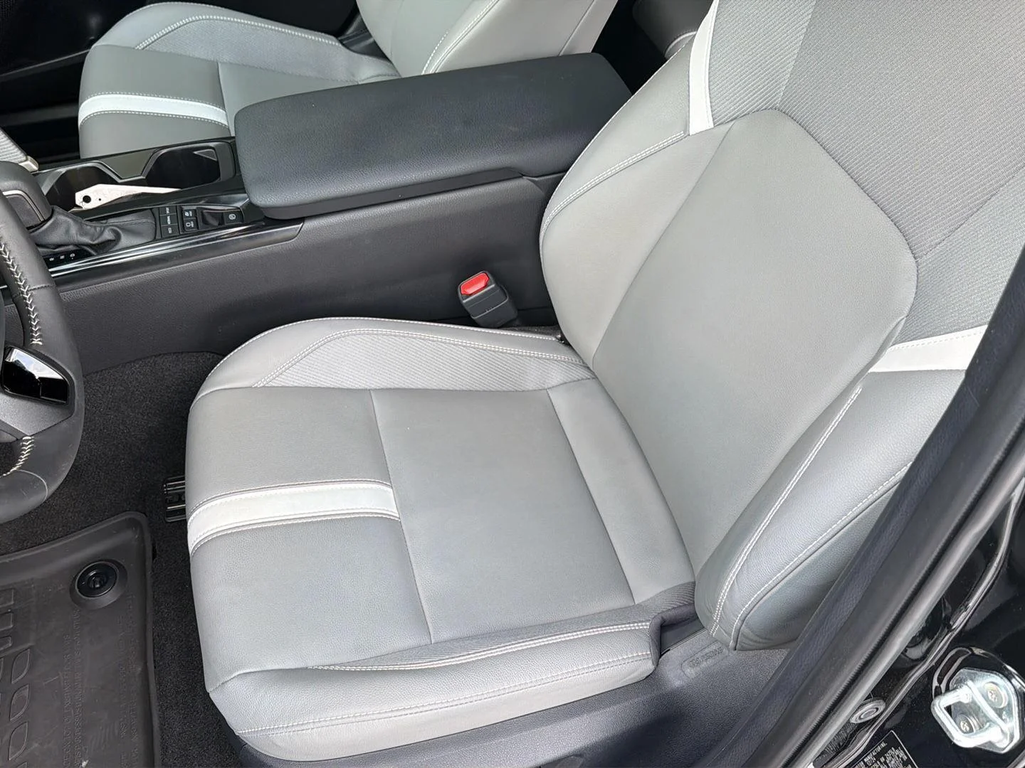 Used 2025 Midnight Black Metallic Toyota SE image 29