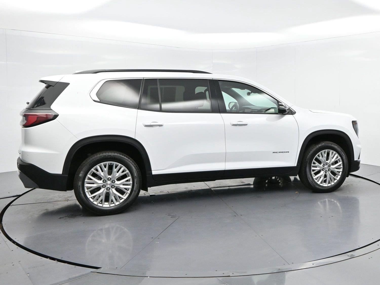Used 2026 Summit White GMC Elevation image 8