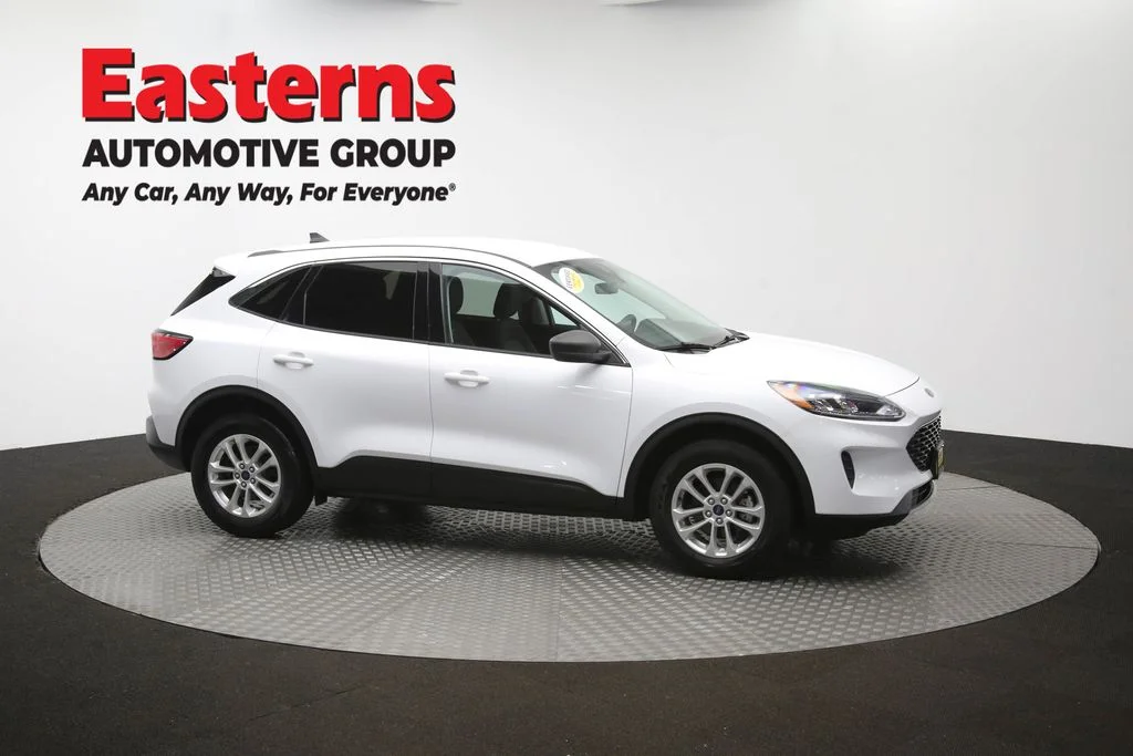Used 2022 White Ford SE image 47