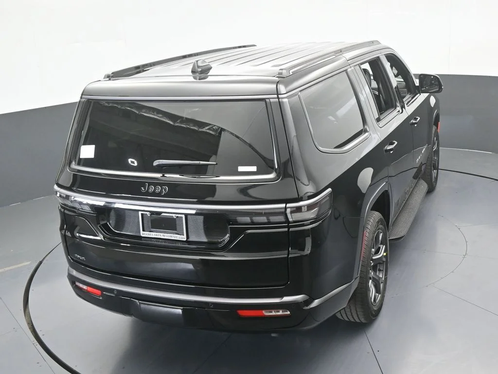 New 2026 High Gloss Black Exterior Paint Jeep Limited Altitude image 49