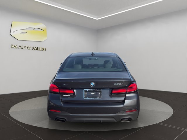 Used 2023 Dark Graphite Metallic BMW 530i xDrive image 6
