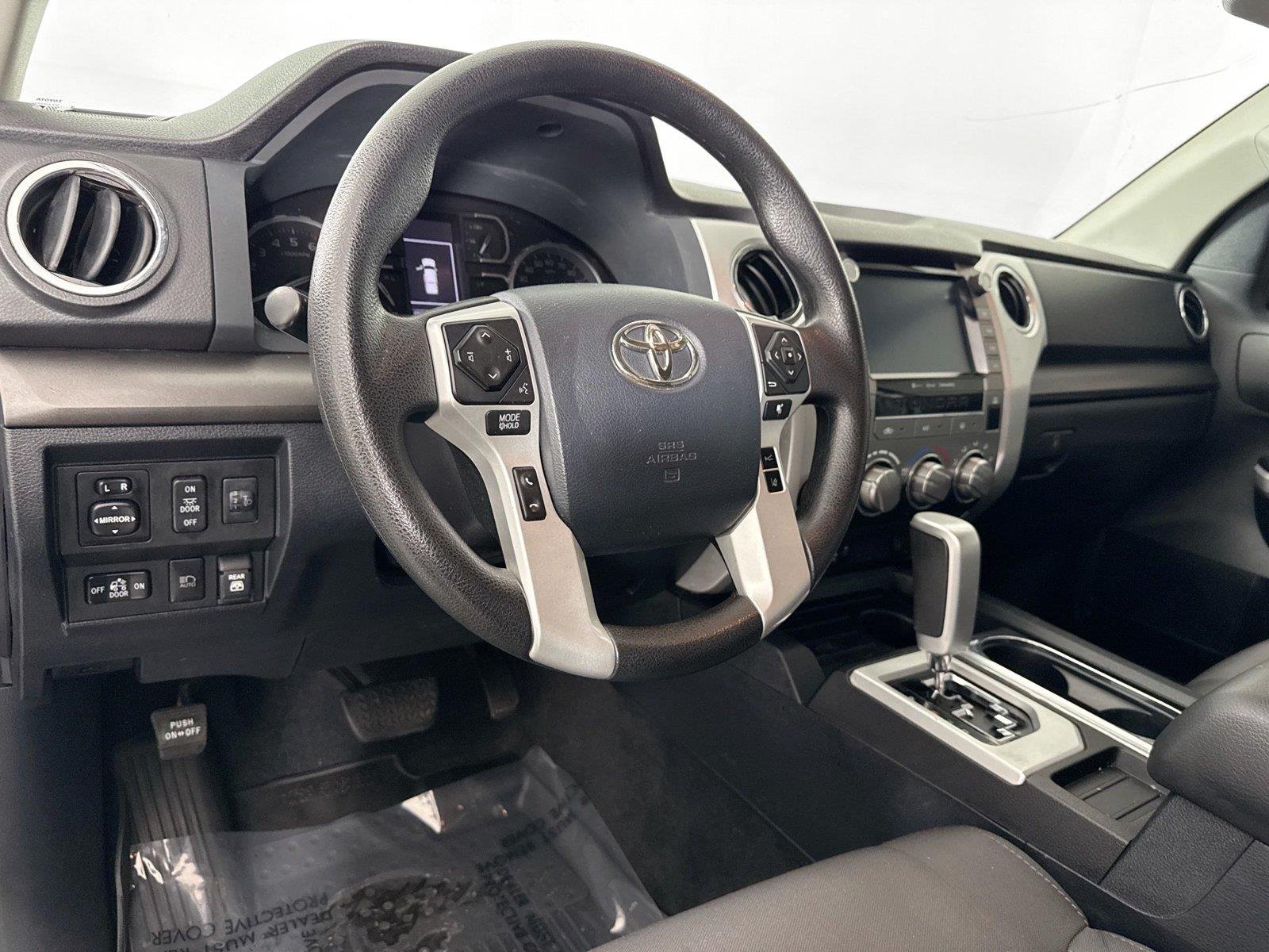 Used 2020 Midnight Black Metallic Toyota SR5 image 4