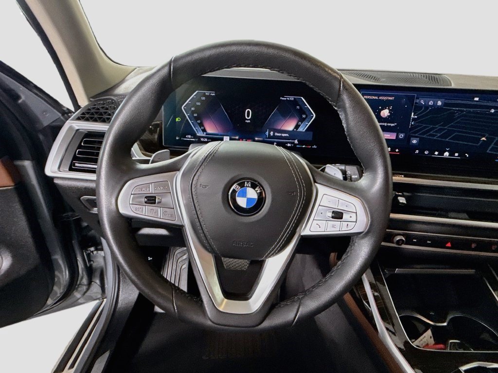 Used 2026 Skyscraper Gray Metallic BMW xDrive40i image 9