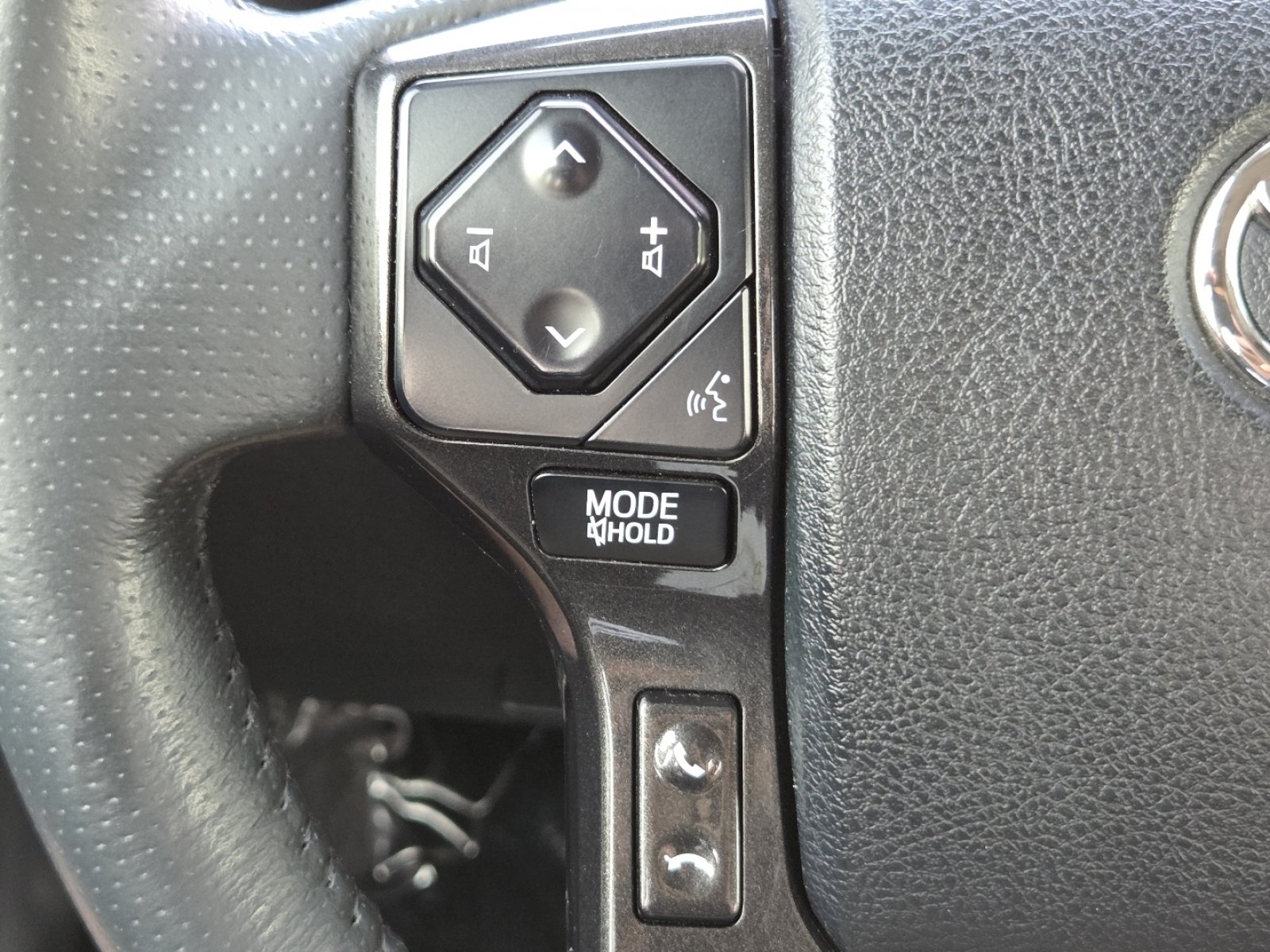Used 2022 Classic Silver Metallic Toyota TRD Off-Road Premium image 18