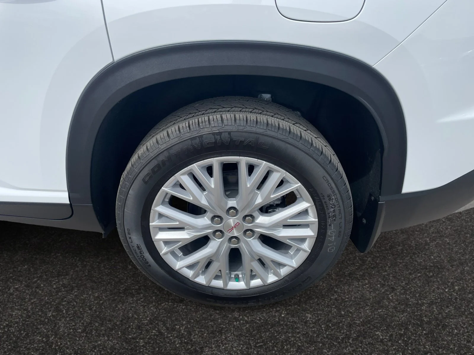 New 2026 Summit White GMC Elevation AWD image 9