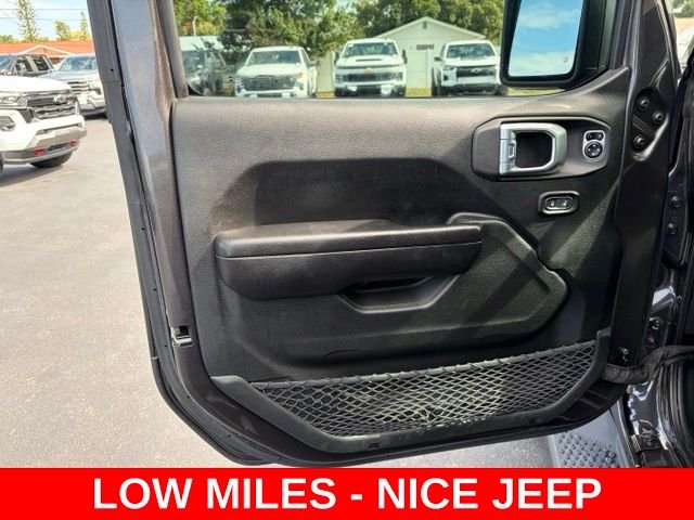 Used 2020 Gray Jeep Unlimited Sport S image 12