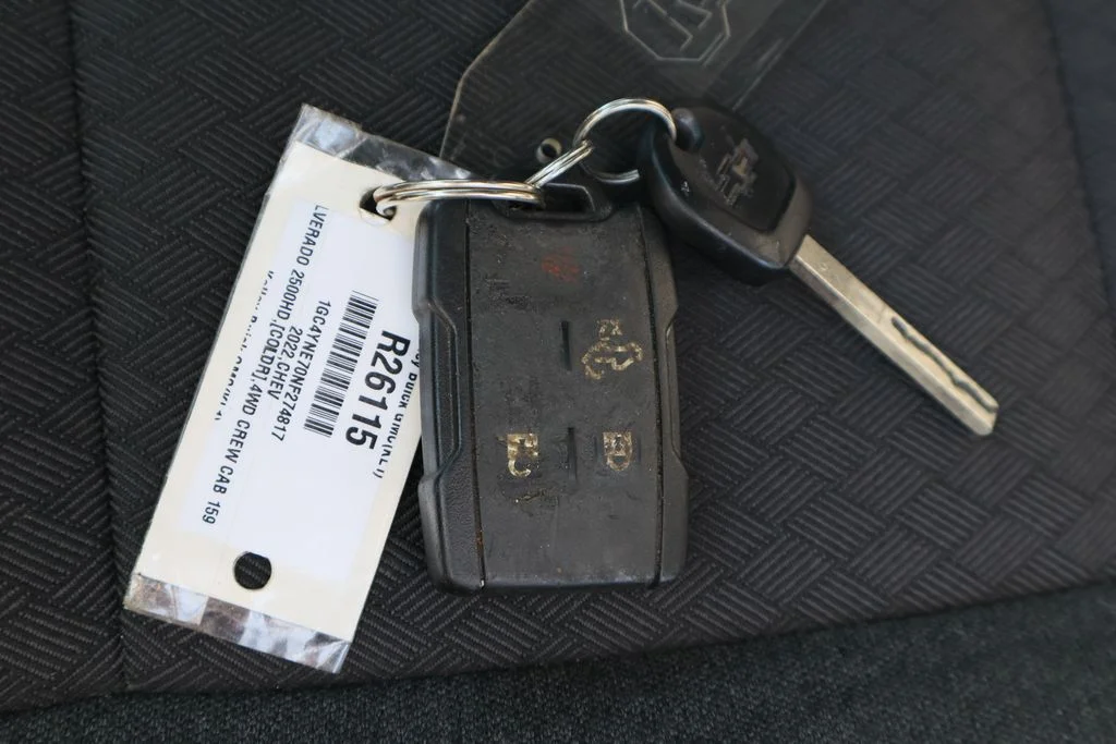 Used 2022 White Chevrolet LT image 31