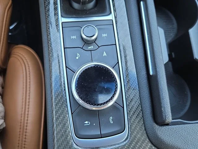 Used 2020 RED OBSESSION TINTCOAT Cadillac Sport image 11