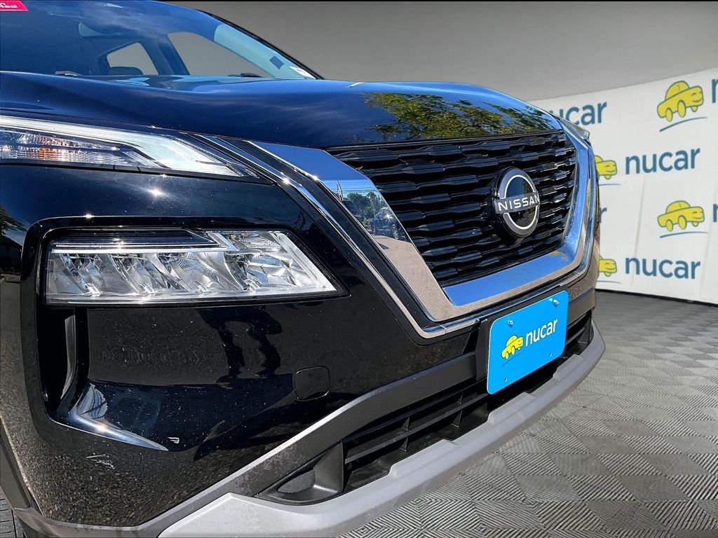 Used 2023 Black Nissan SV image 30
