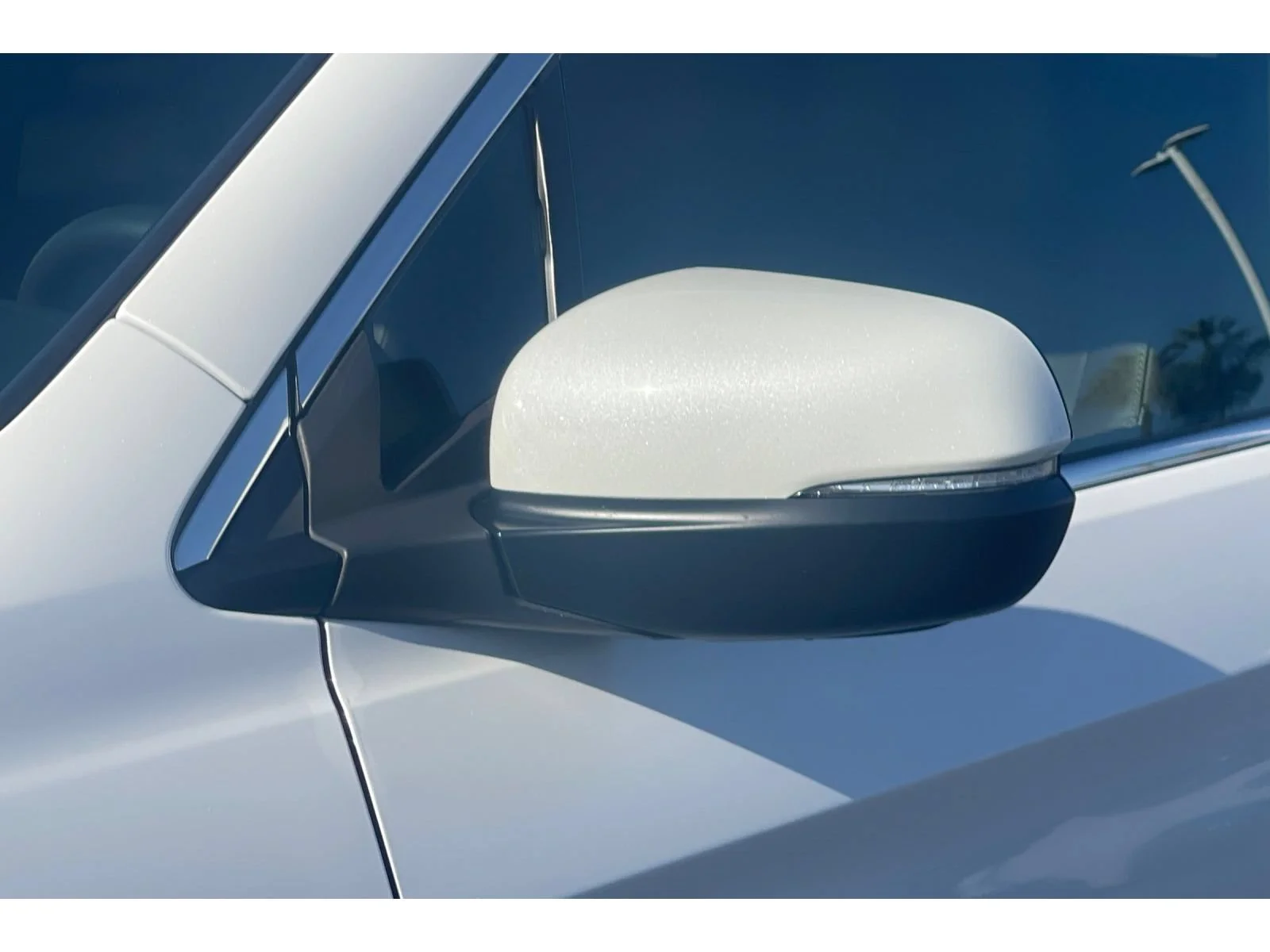 Certified Used 2024 Platinum White Pearl Honda AWD RTL image 37