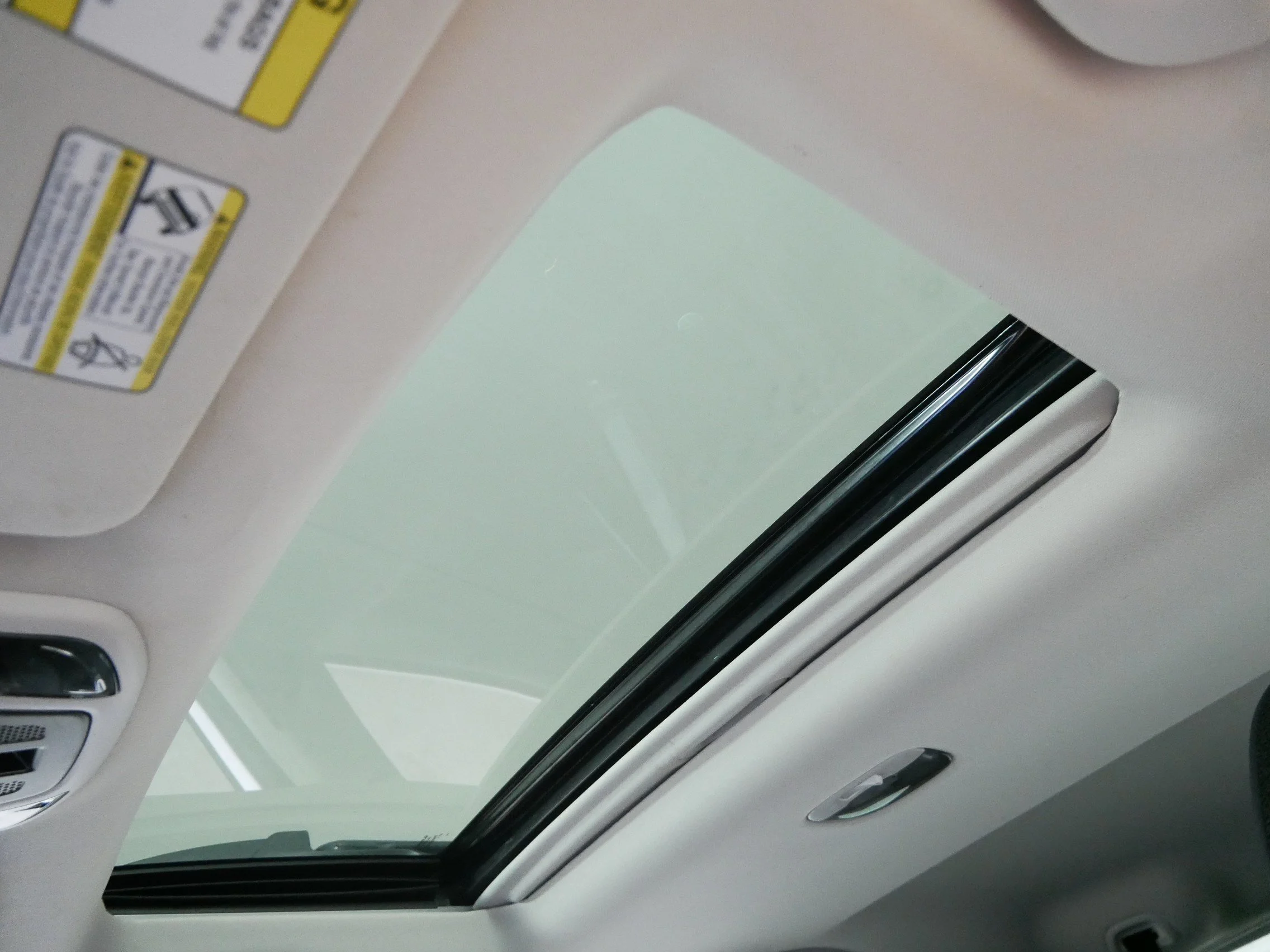 Used 2022 Crystal White Pearl Subaru Premium image 31