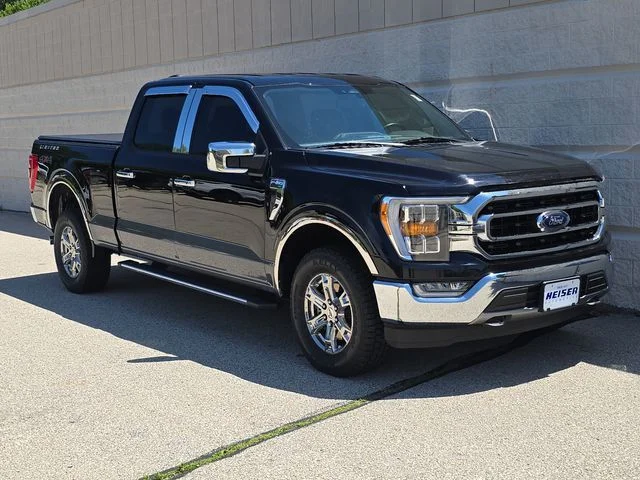 Used 2021 Agate Black Metallic Ford XLT image 14