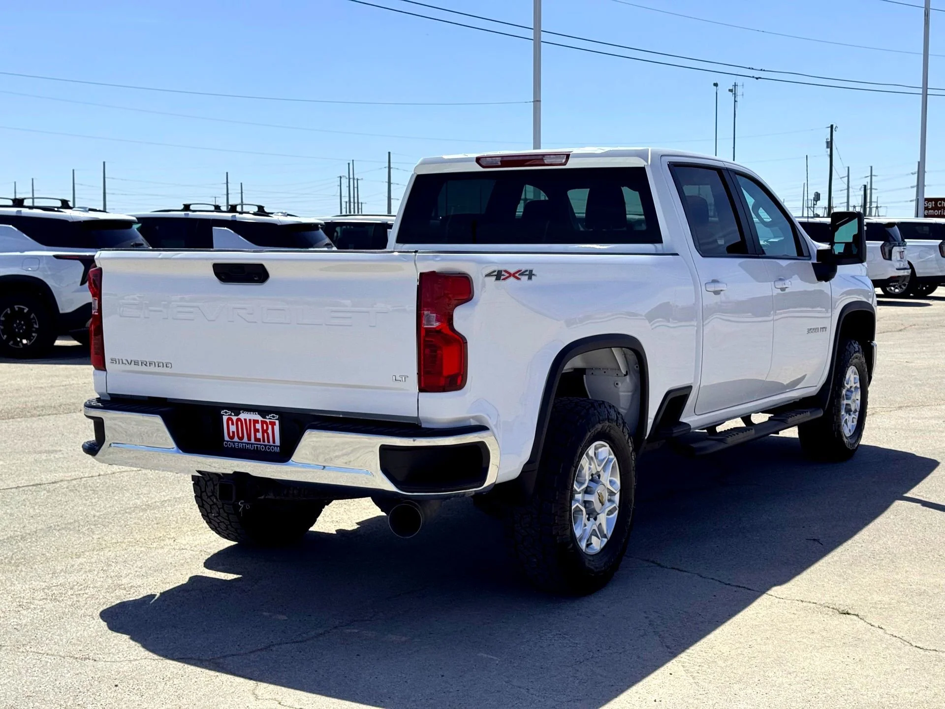 Used 2024 Summit White Chevrolet LT image 7