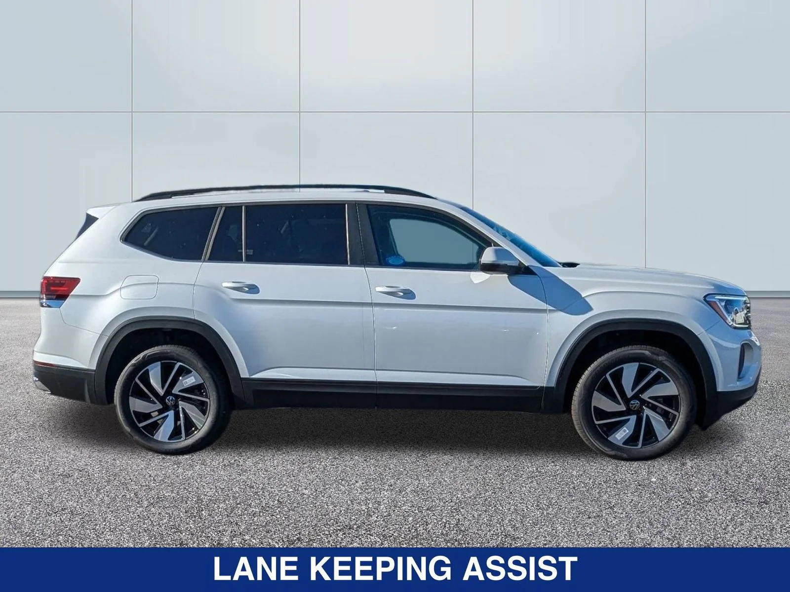 New 2026 Opal White Pearl Volkswagen 2.0T SE w/ Technology image 6