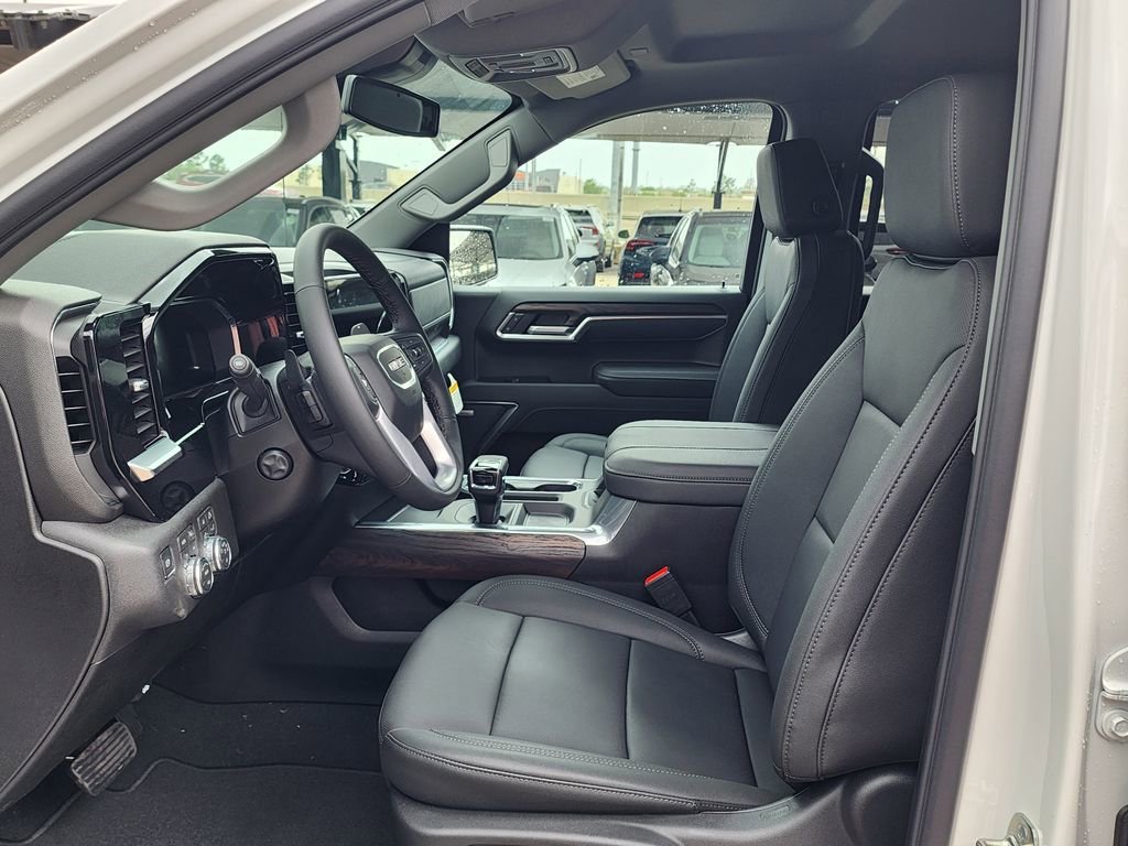 2026 GMC Sierra 1500 SLT - Photo 17