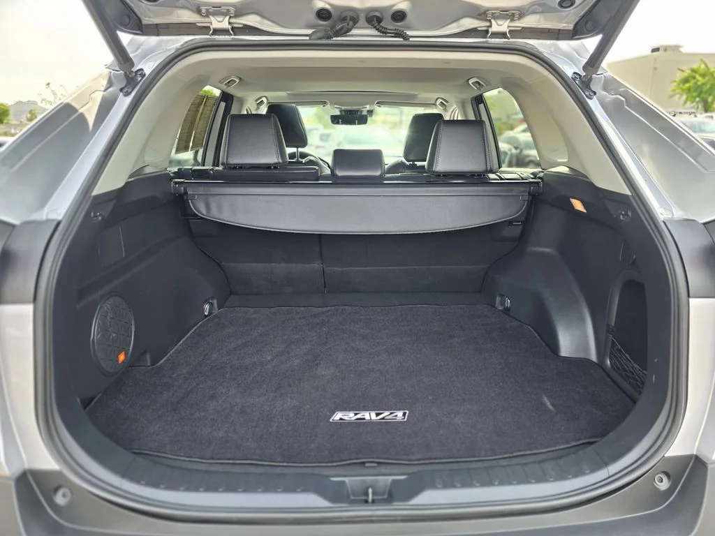 2020 Toyota RAV4 Limited - Photo 12