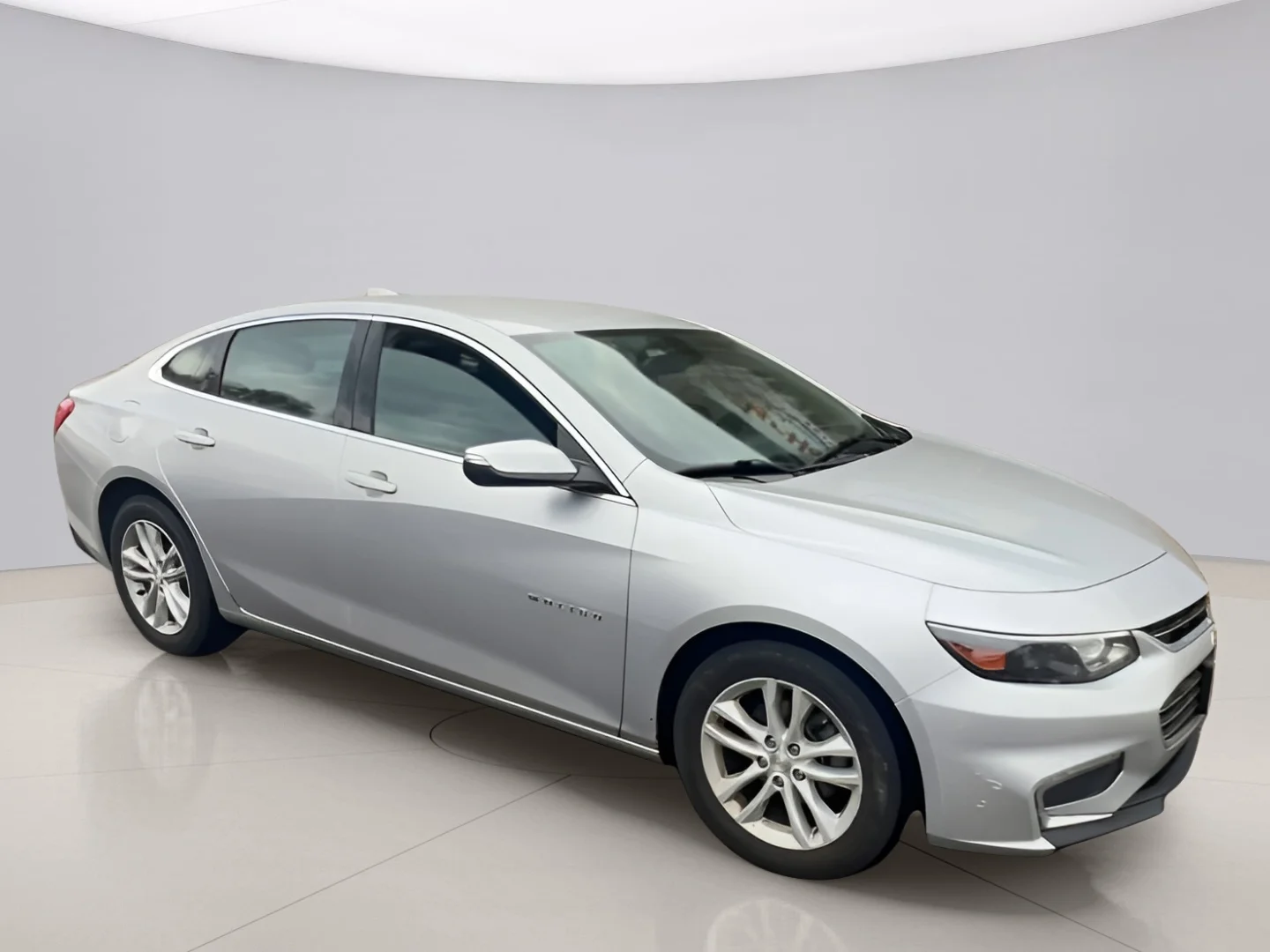 Used 2017 Silver Chevrolet 1LT image 3