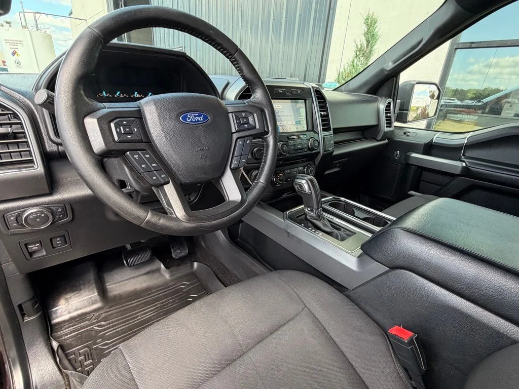 Used 2018  Ford XLT image 7