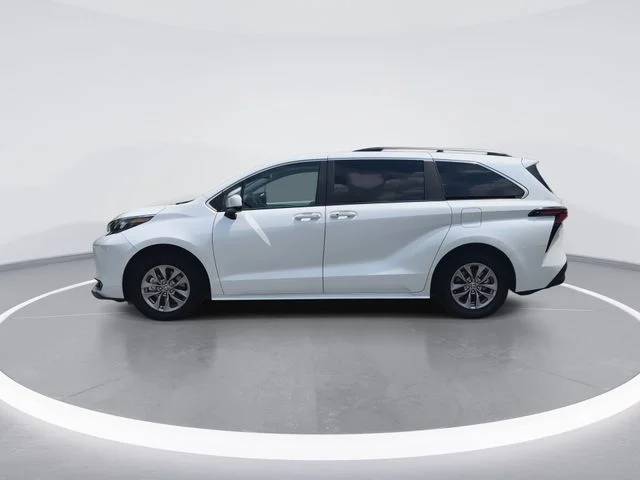 Used 2026 Beige Toyota XLE image 5