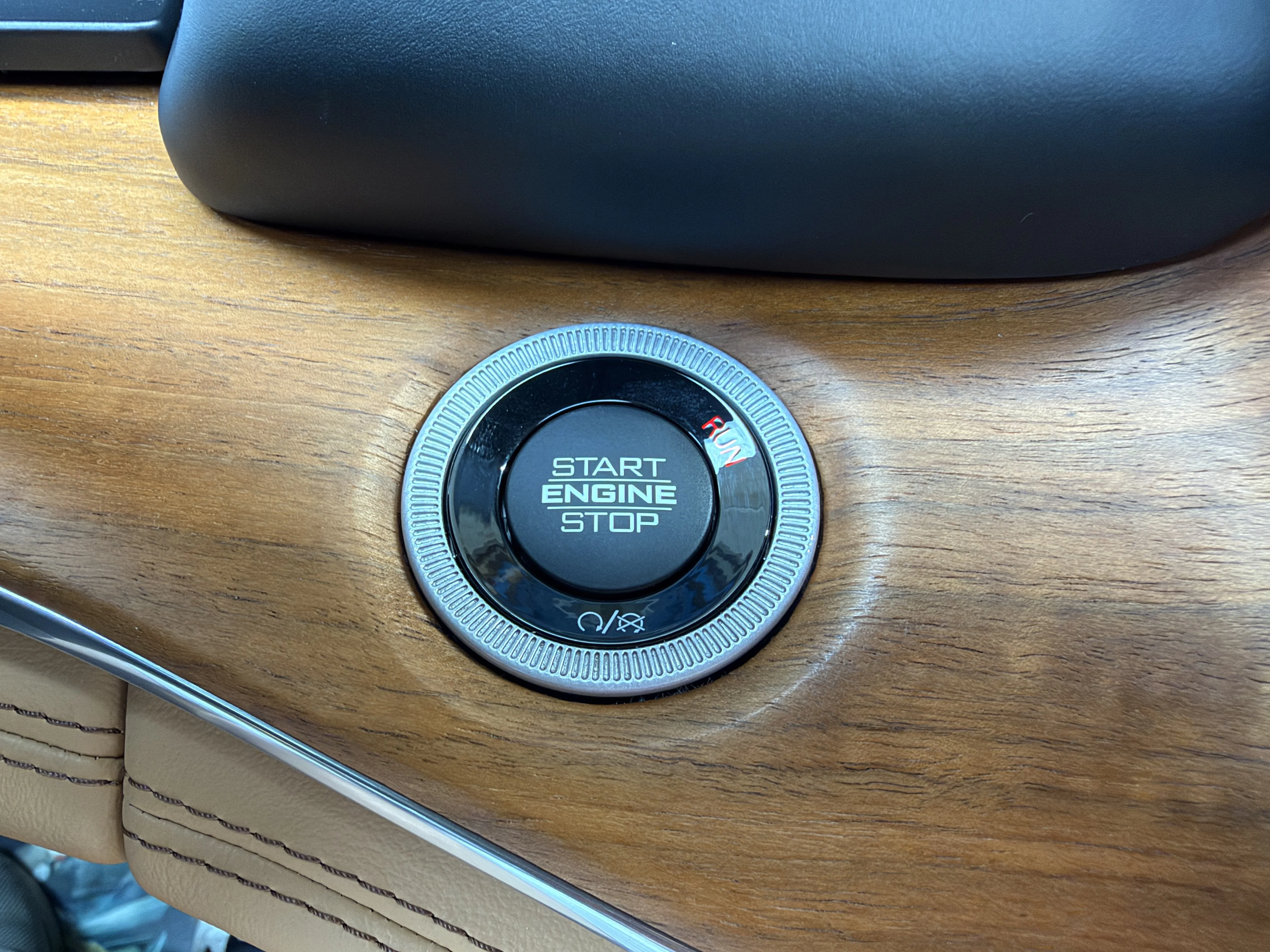 Used 2022 Baltic Gray Metallic Clearcoat Jeep Summit Reserve image 21