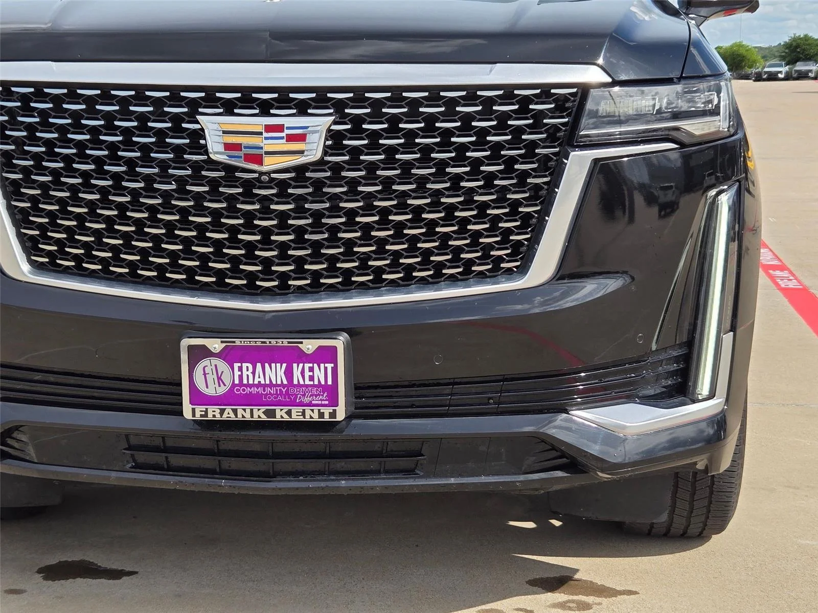 Used 2022 Black Raven Cadillac Luxury image 6