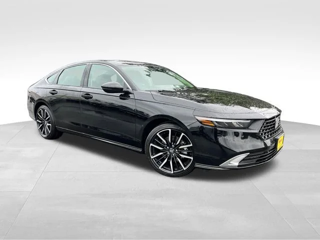 2026 Honda Accord Hybrid Touring's photo