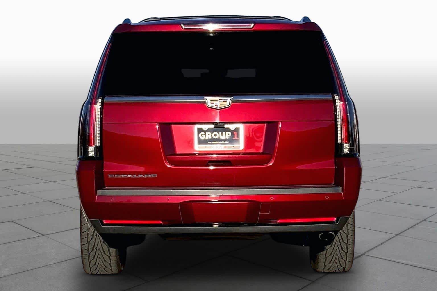 Used 2018 Red Passion Tintcoat Cadillac Premium Luxury image 4