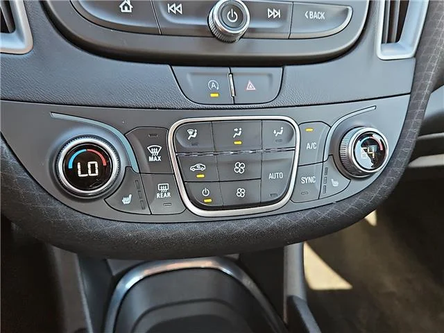 Used 2025 Lakeshore Blue Metallic Chevrolet 1LT image 14