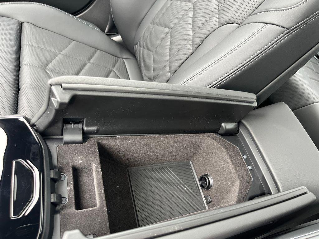 New 2026 Dark Graphite Metallic BMW 530i xDrive image 23