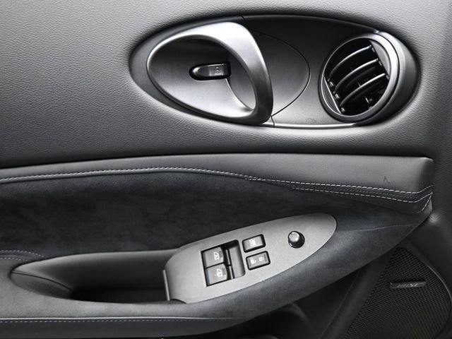 2025 Nissan Z NISMO - Photo 15