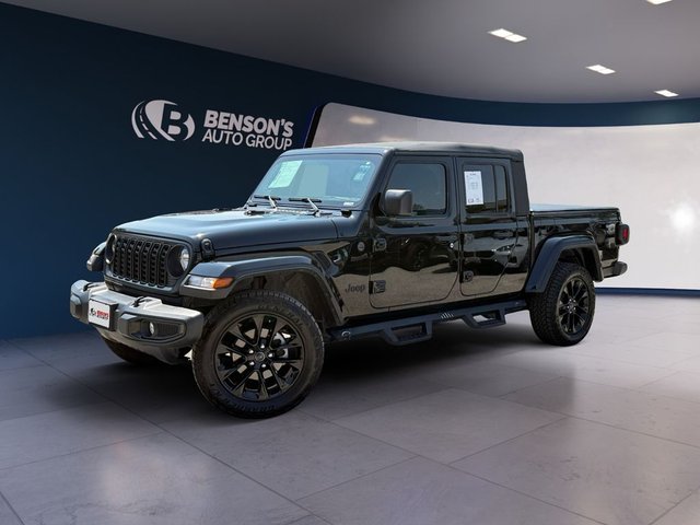2025 Jeep Gladiator Nighthawk