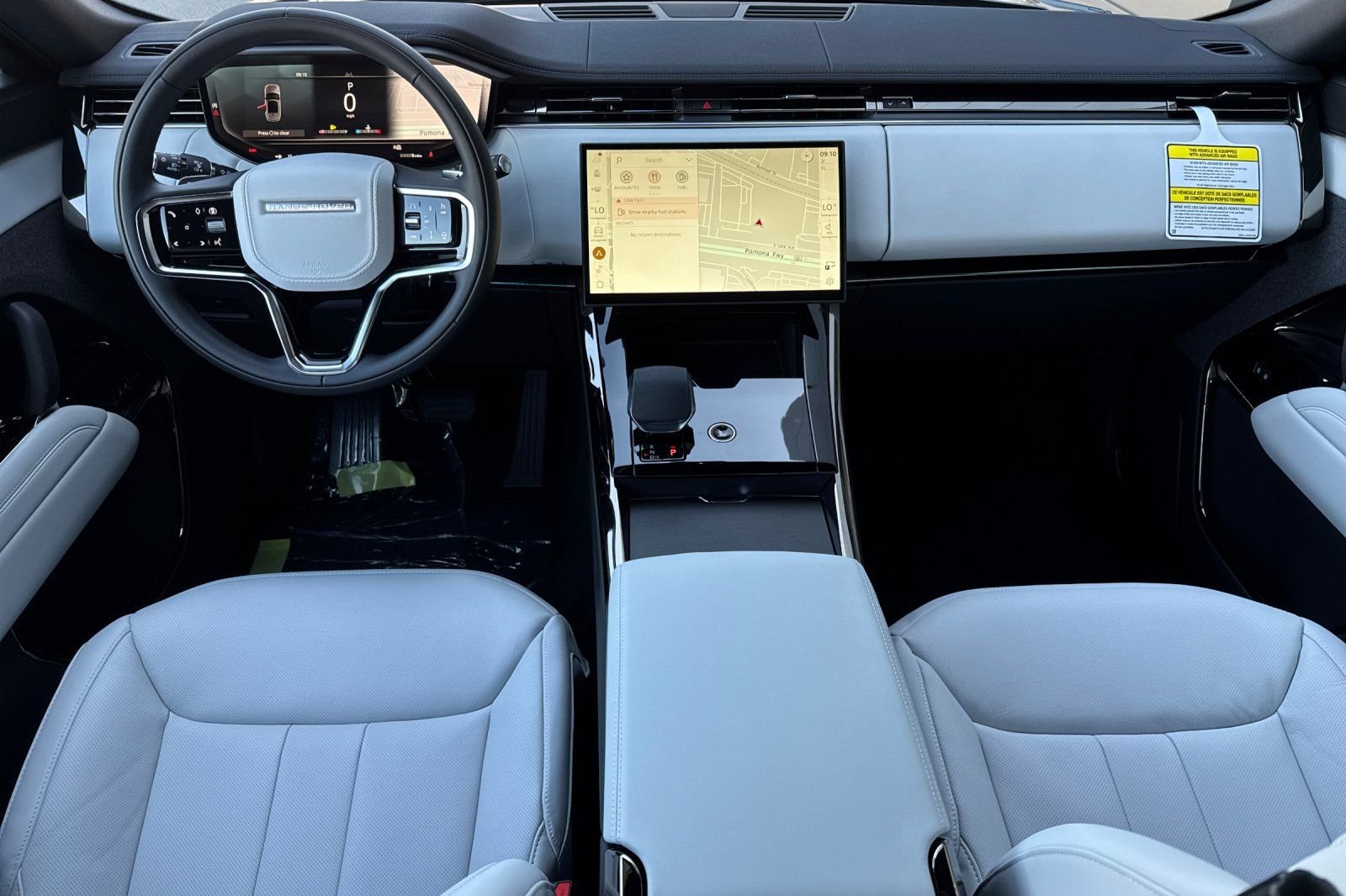 New 2026 Varesine Blue Land Rover SE image 14