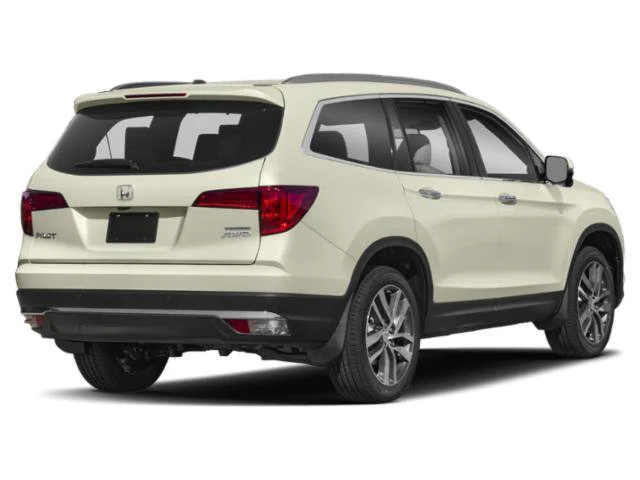 Used 2018 White Diamond Pearl Honda Touring image 5