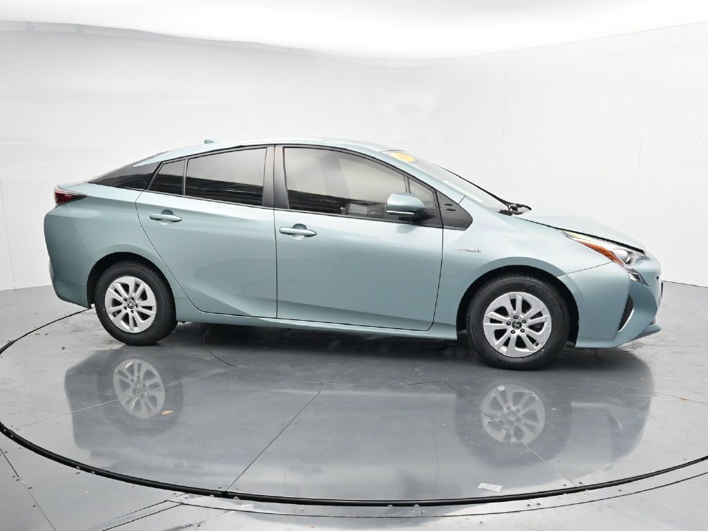 Used 2017 Beige Toyota Two image 9