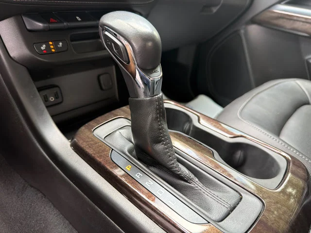 Used 2022 SATIN STEEL METALLIC GMC 4WD Elevation image 31