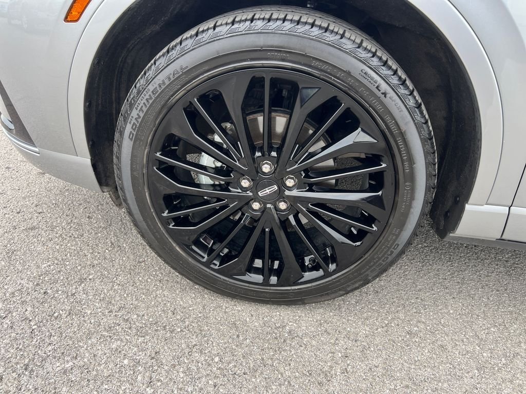 Used 2023 Silver Lincoln Standard image 10