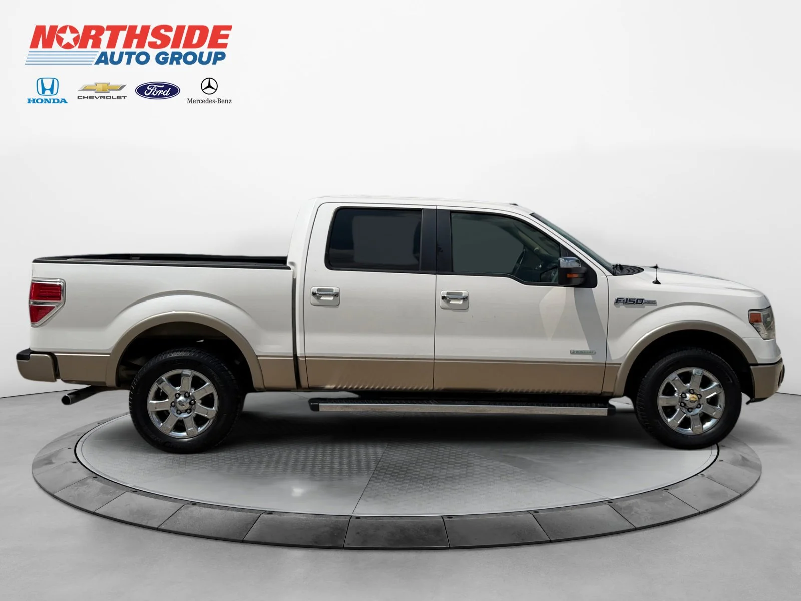 Used 2013 White Platinum Ford Lariat image 8