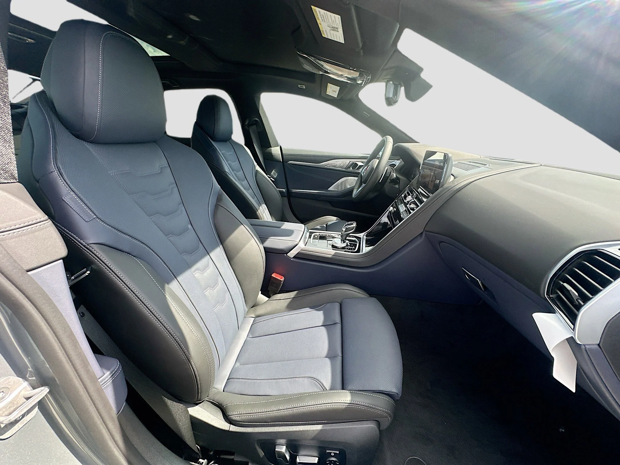 2026 BMW 8 Series 840i - Photo 23