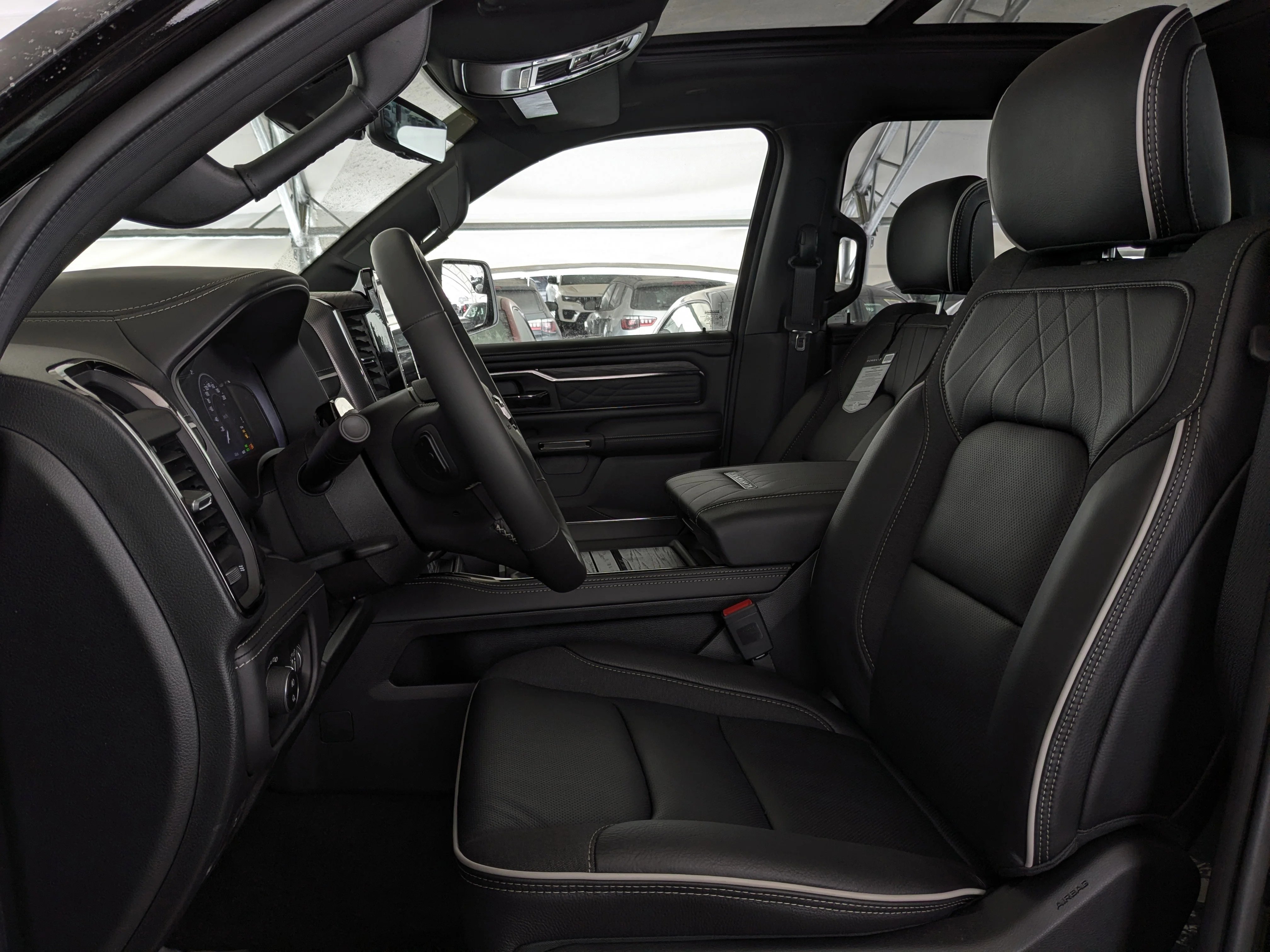 New 2026 Black RAM Limited - 5.7L HEMI V8 LEVEL 1 PKG PANO SUNROOF image 15