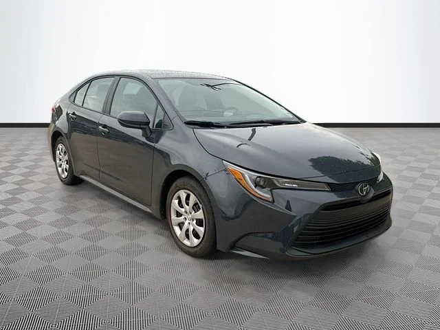 2026 Toyota Corolla LE CVT's photo