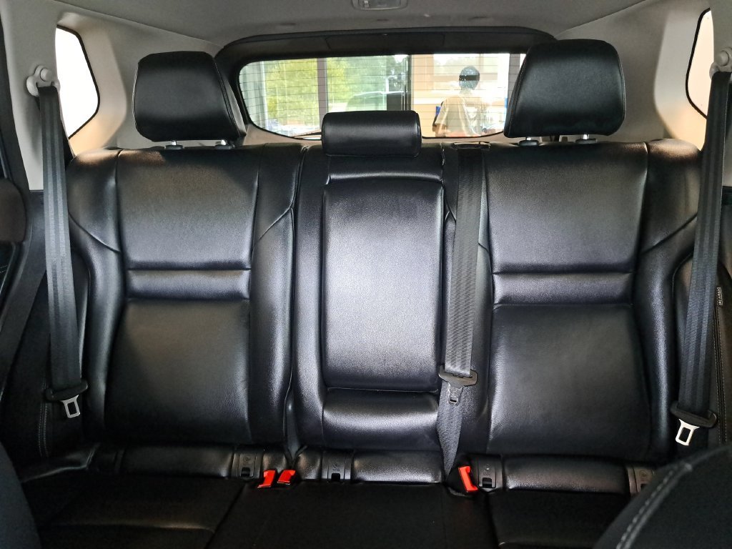 Used 2023 Gray Nissan SL image 26