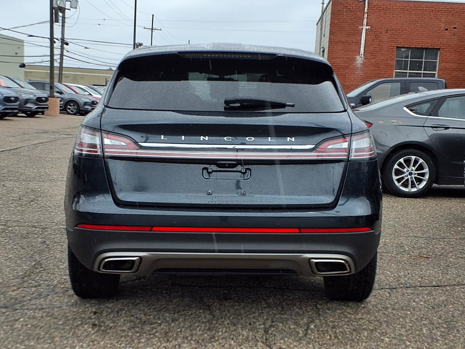 Used 2023 Flight Blue Clearcoat Metallic Lincoln Reserve image 26